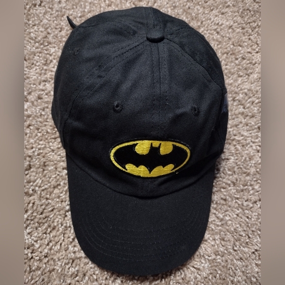 DC Comics Batman adjustable hat - Picture 4 of 7